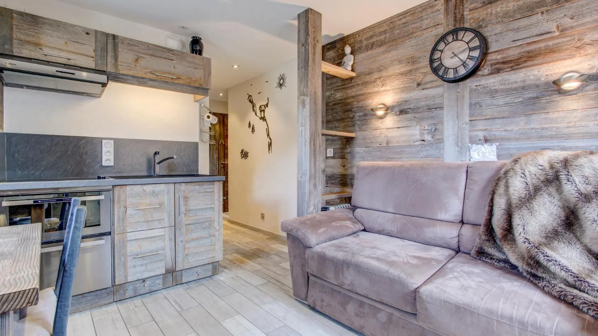 Daire Edelweiss F2 Joli Deux Pieces Idealement Place Dans Le Centre De Morzine